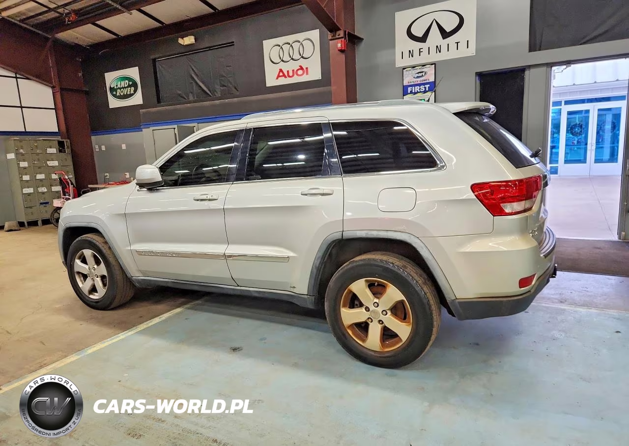 2012 Jeep Grand Cherokee Laredo VIN:1C4RJFAG2CC166493 - 2