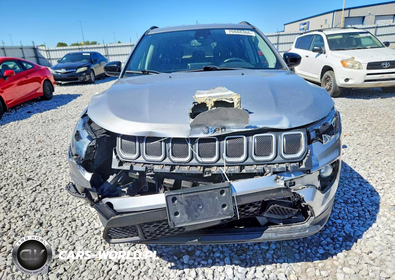 2022 Jeep Compass Latitude VIN:3C4NJDBB5NT136045 - 5