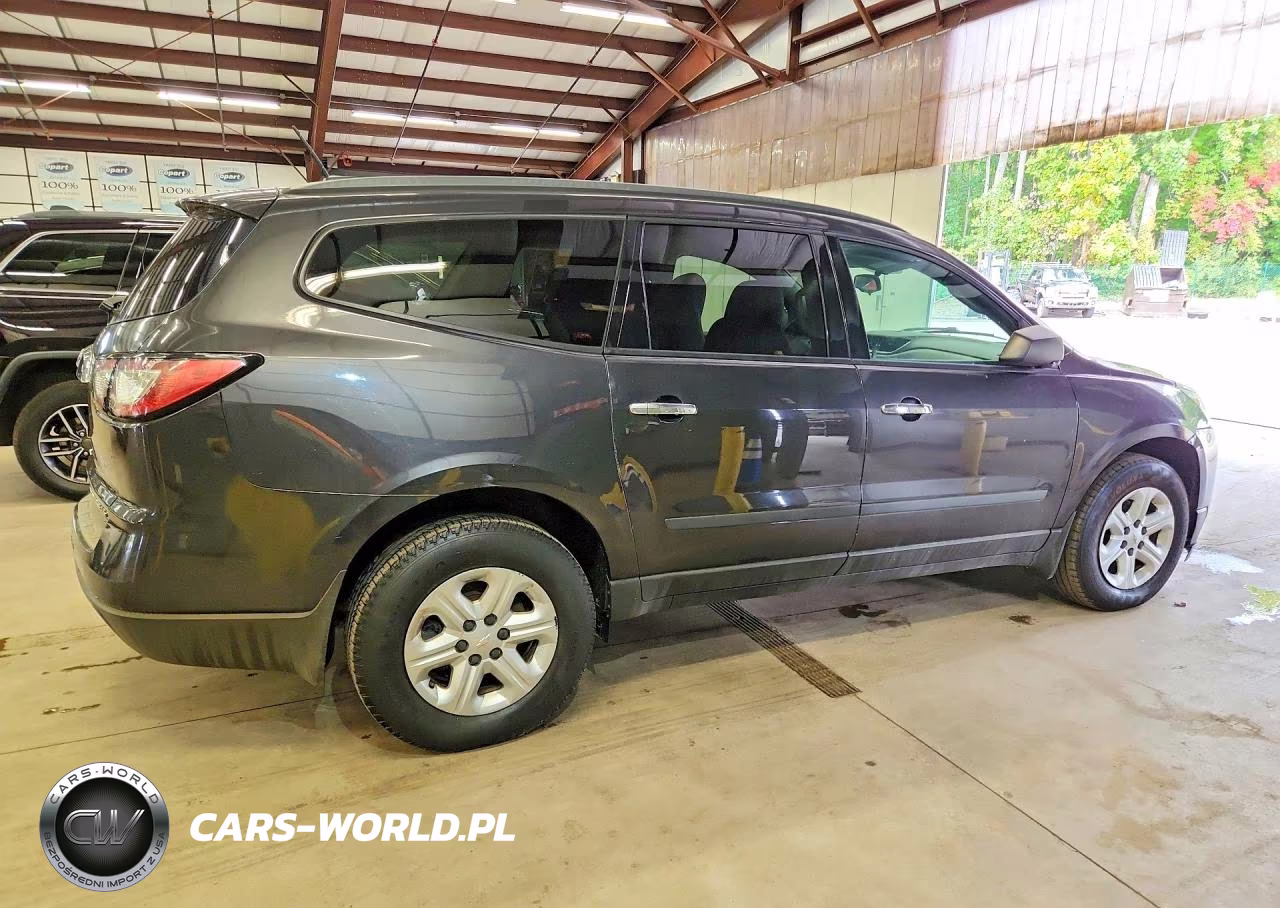 2016 Chevrolet Traverse Ls VIN:1GNKVFED6GJ165880 - 3