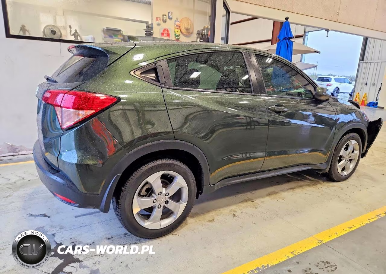 2017 Honda Hr-V Lx VIN:3CZRU5H33HM704560 - 3