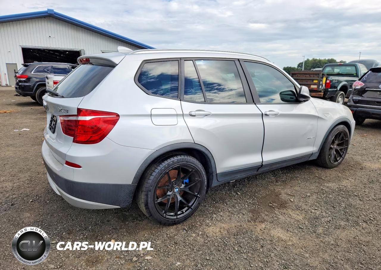 2011 BMW X3 xDrive28I VIN:5UXWX5C59BL701923 - 3
