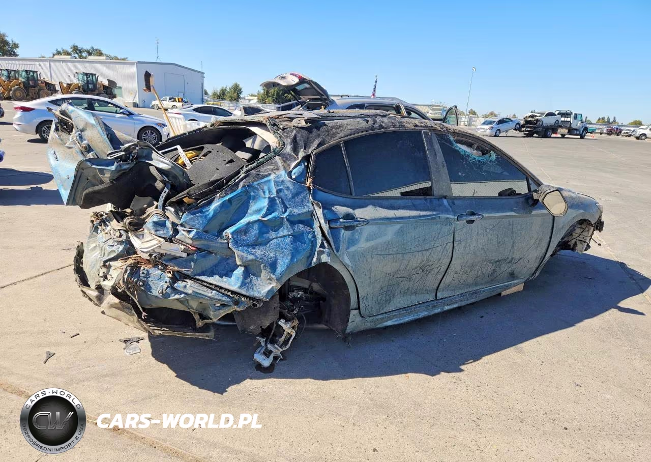 2025 Toyota Camry Xse VIN:4T1DAACK3SU207491 - 3