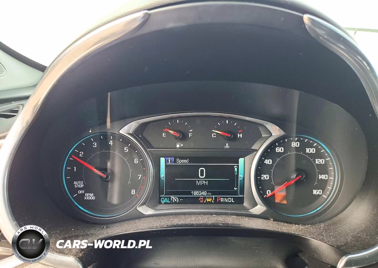 2018 Chevrolet Malibu Lt VIN:1G1ZD5ST1JF189023 - 9