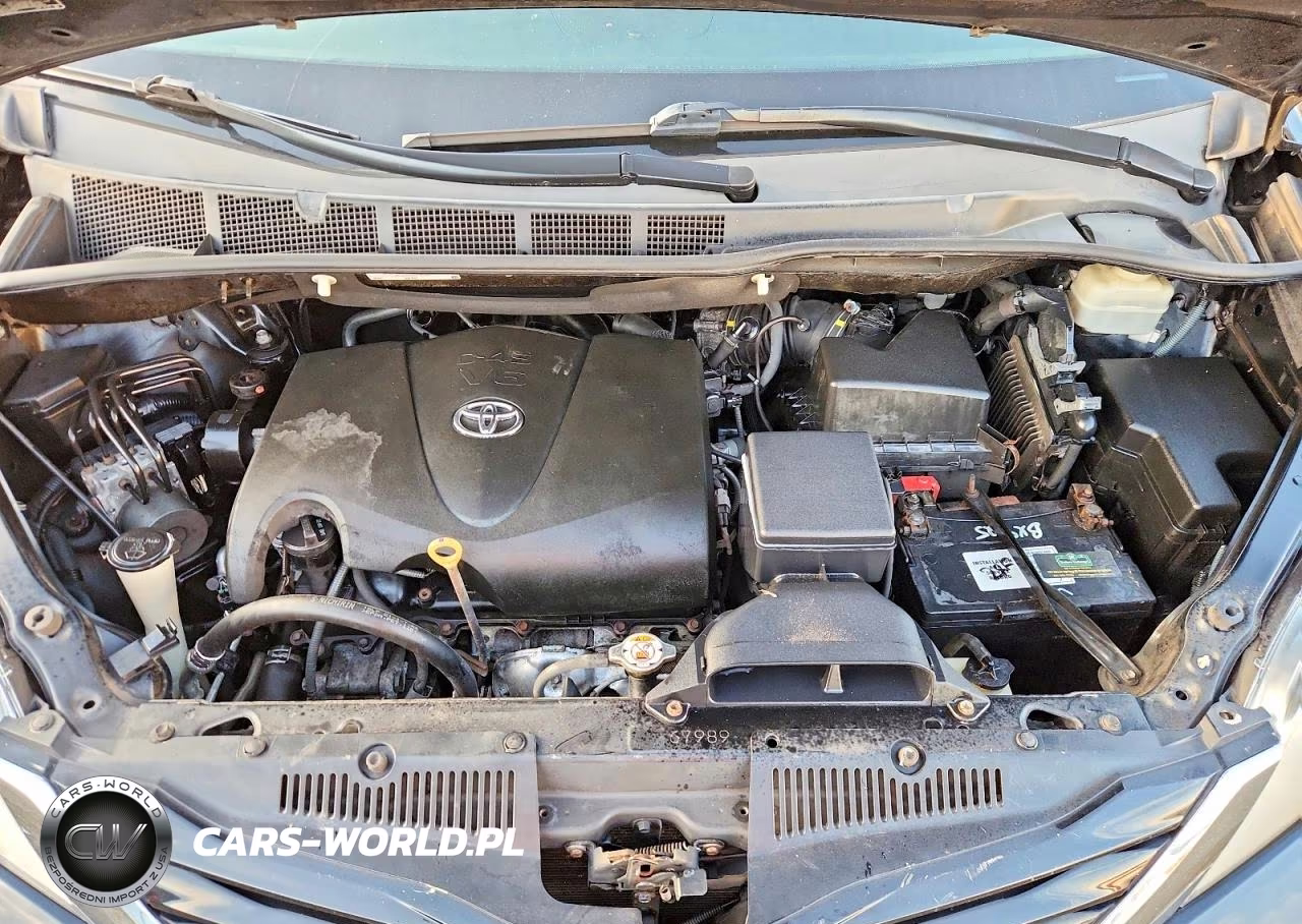 2017 Toyota Sienna Le VIN:5TDKZ3DCXHS816680 - 12