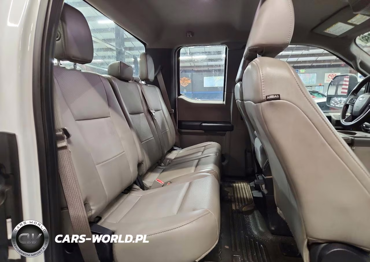 2017 Ford F350 Super Duty VIN:1FT7X3B67HEC71889 - 10