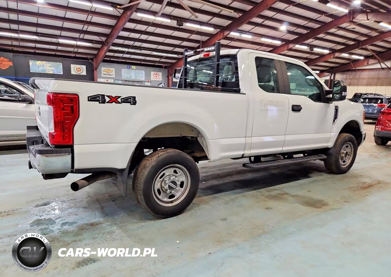 2017 Ford F350 Super Duty VIN:1FT7X3B67HEC71889 - 3