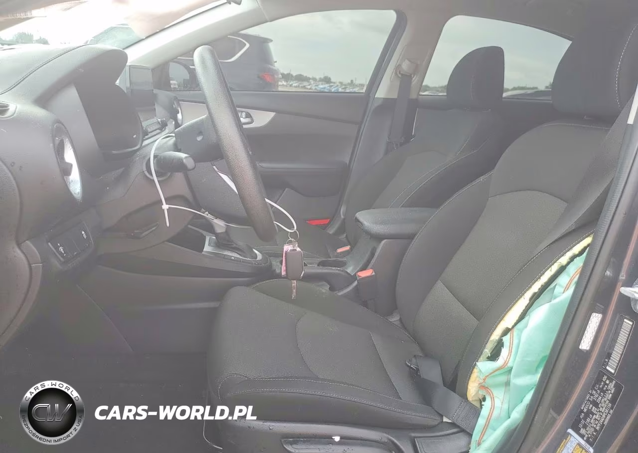 2023 Kia Forte Lxs VIN:3KPF24AD9PE581156 - 7
