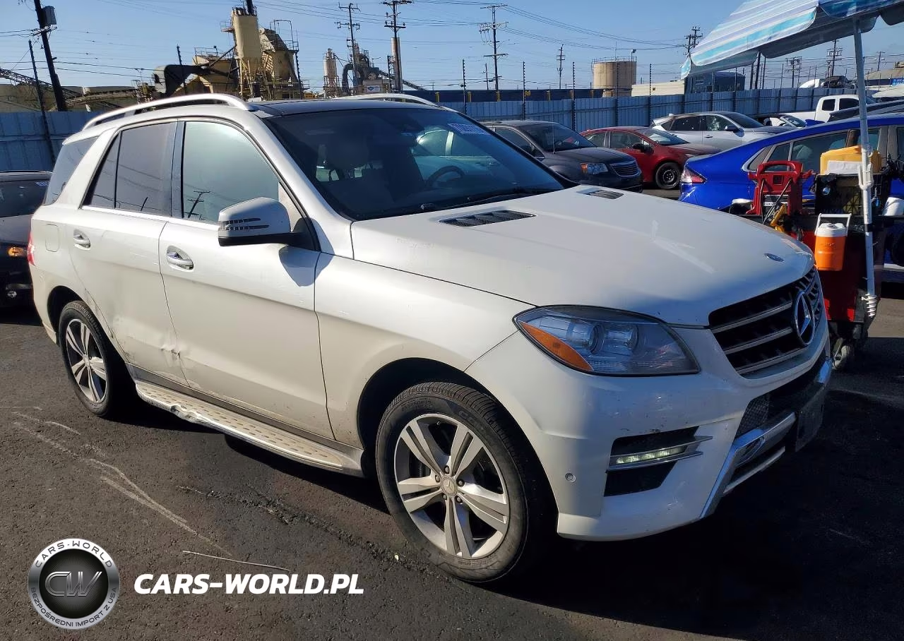 2013 Mercedes-Benz Ml 550 4Matic VIN:4JGDA7DBXDA156724 - 4