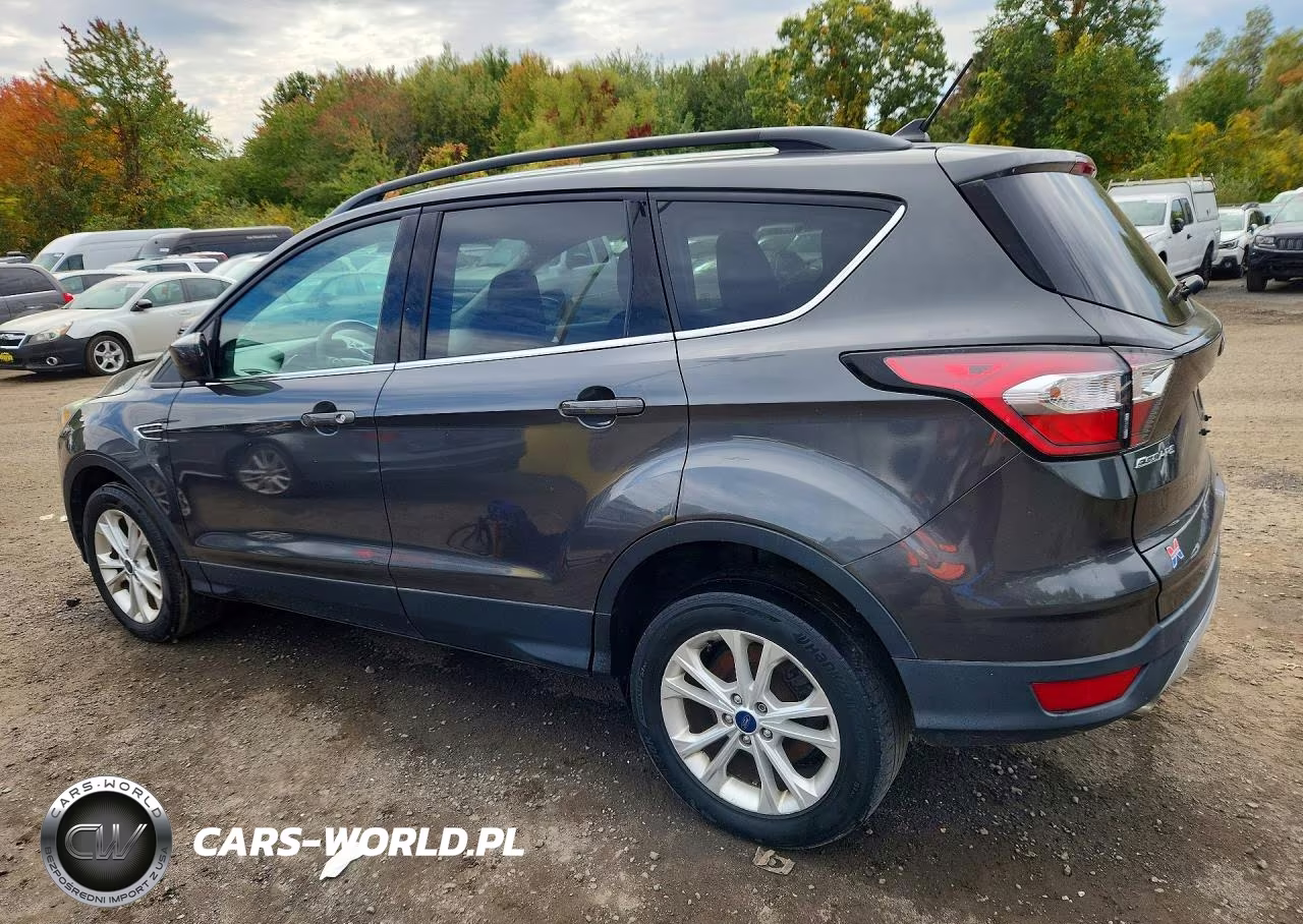 2018 Ford Escape Se VIN:1FMCU9GD7JUA70065 - 2