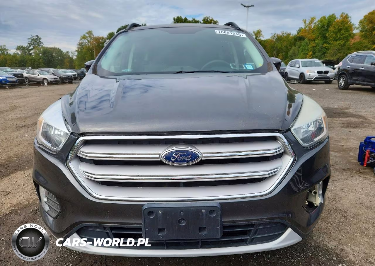 2018 Ford Escape Se VIN:1FMCU9GD7JUA70065 - 5