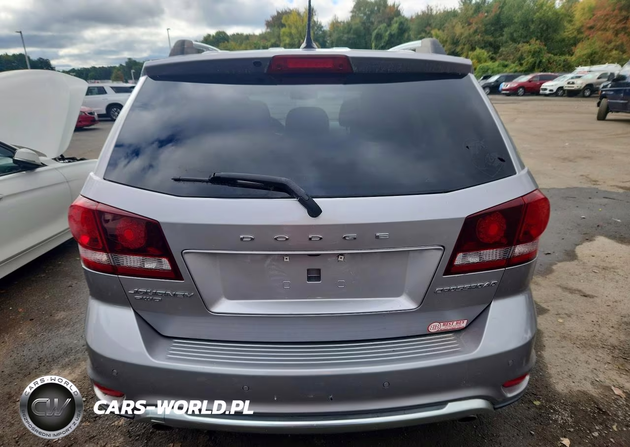 2017 Dodge Journey Crossroad VIN:3C4PDDGG2HT696145 - 6