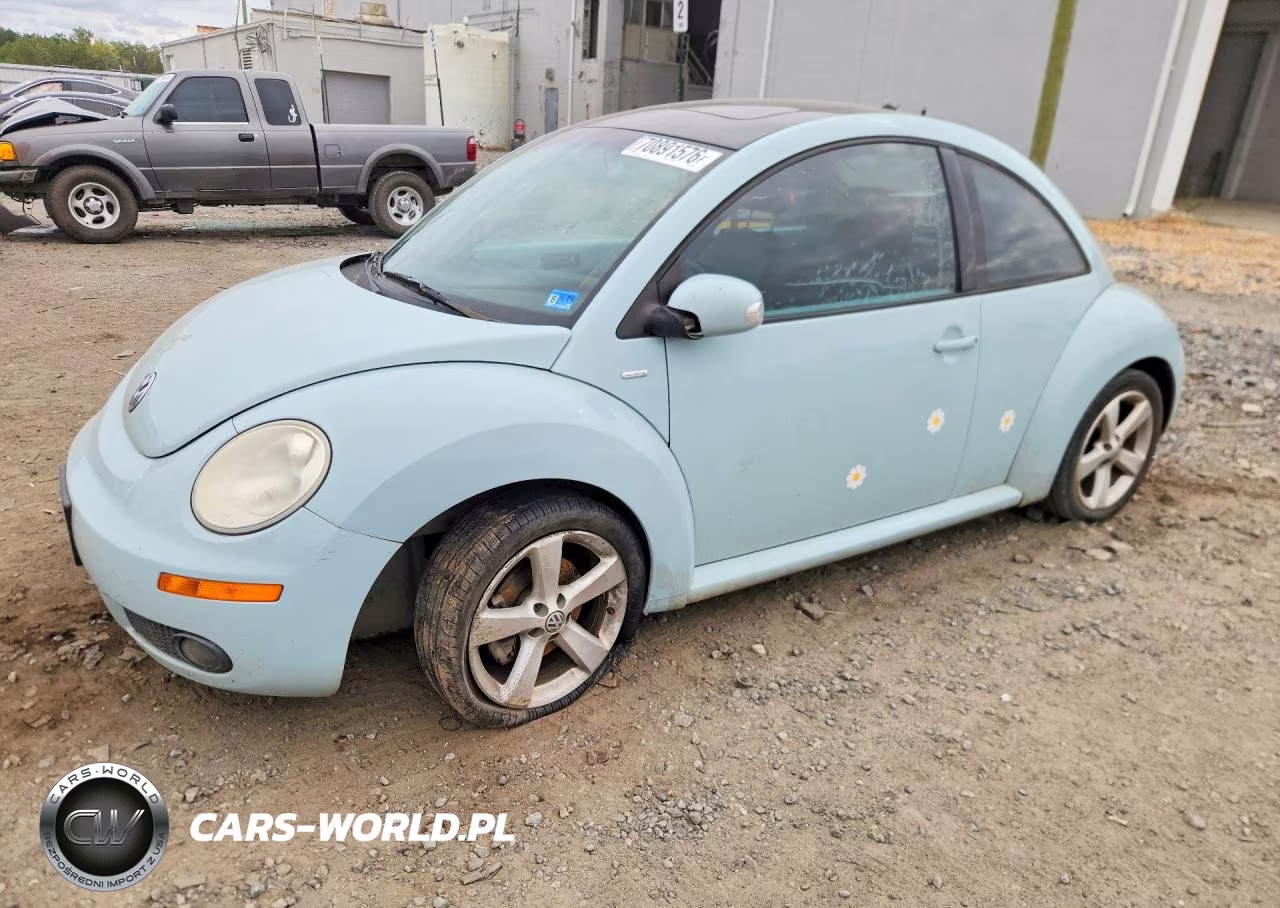 2010 Volkswagen New Beetle