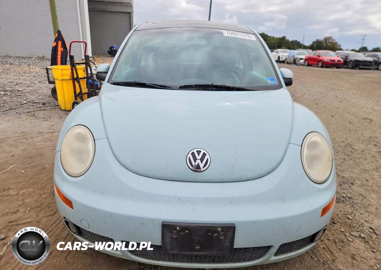 2010 Volkswagen New Beetle VIN:3VWRG3AG2AM036784 - 5