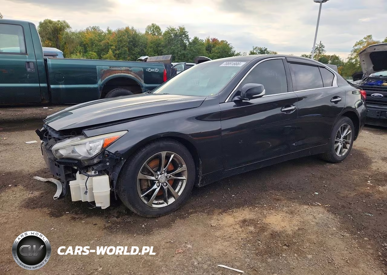 2015 Infiniti Q50 Base