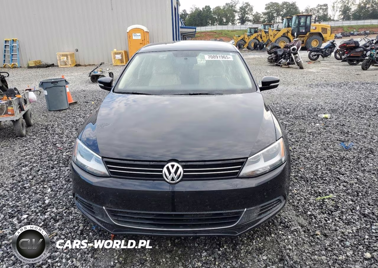 2014 Volkswagen Jetta Tdi VIN:3VW3L7AJ9EM443768 - 5