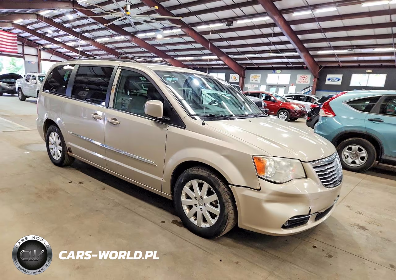 2013 Chrysler Town & Country Touring VIN:2C4RC1BG5DR798005 - 4