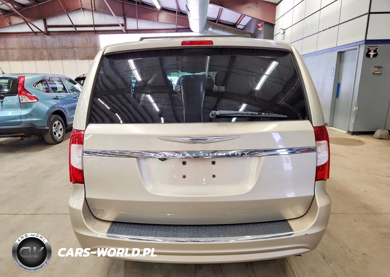 2013 Chrysler Town & Country Touring VIN:2C4RC1BG5DR798005 - 6