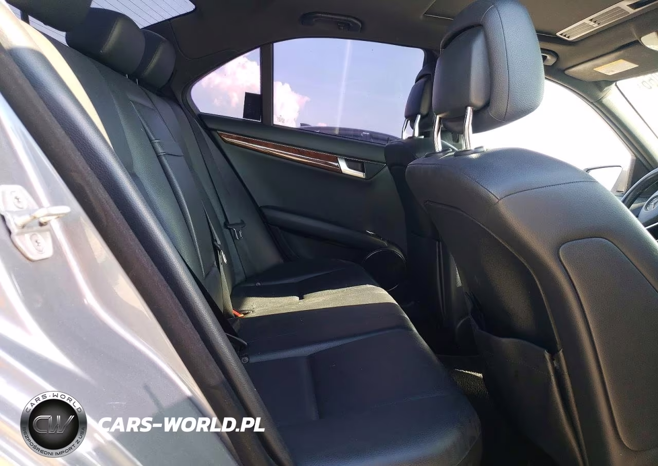 2012 Mercedes-Benz C 250 VIN:WDDGF4HB9CA621977 - 10