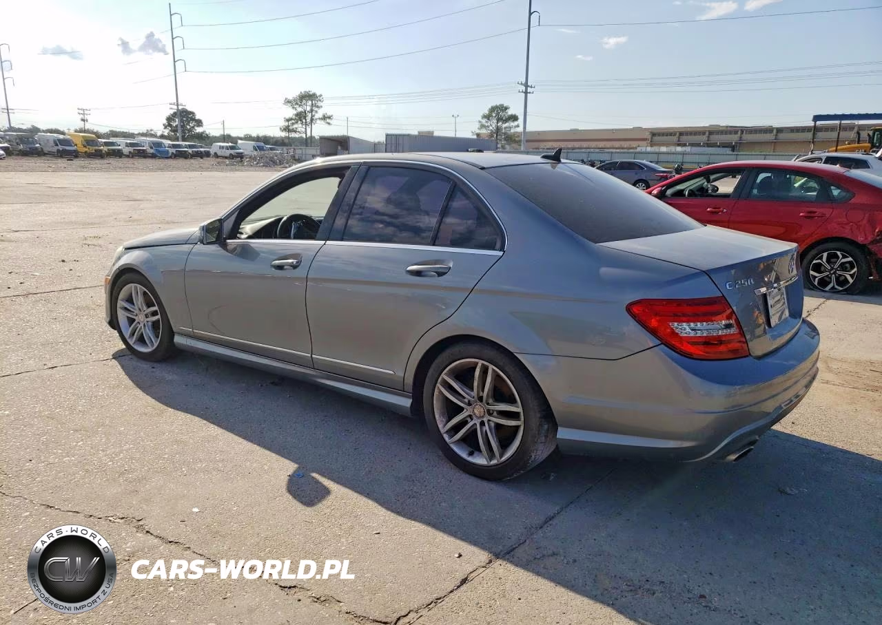 2012 Mercedes-Benz C 250 VIN:WDDGF4HB9CA621977 - 2