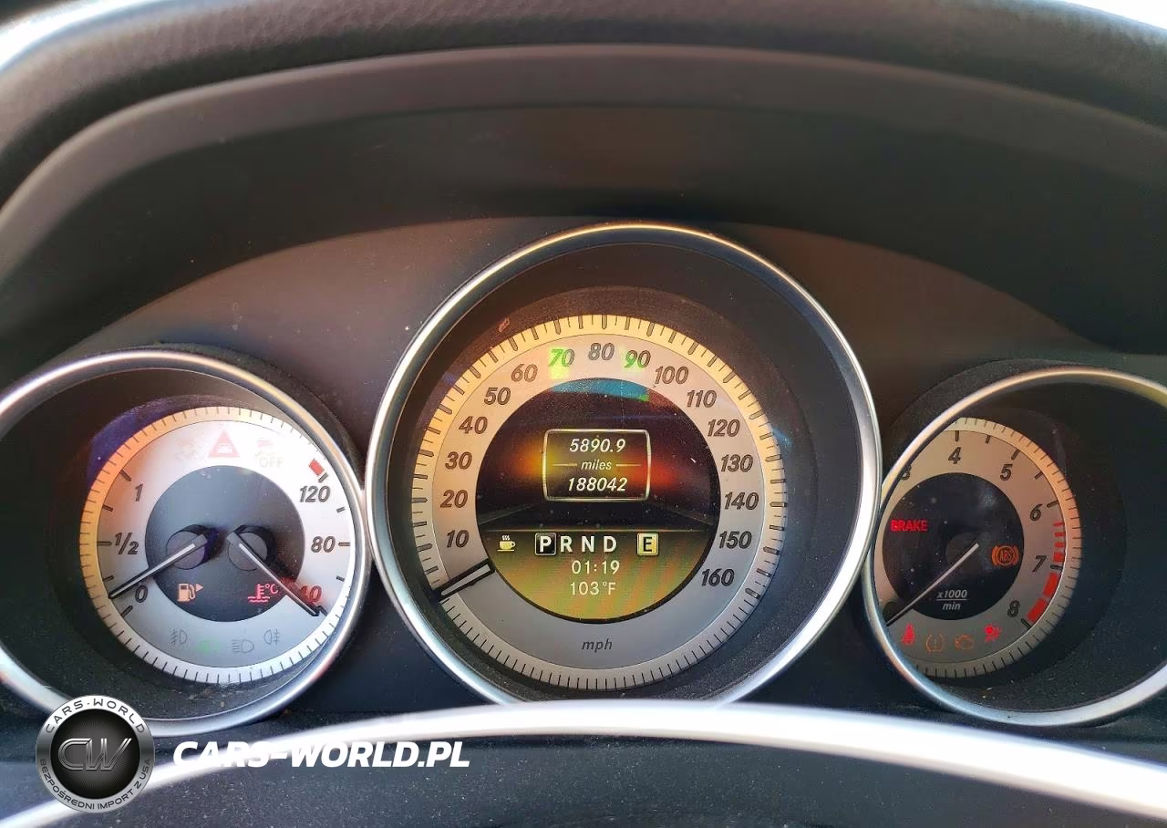 2012 Mercedes-Benz C 250 VIN:WDDGF4HB9CA621977 - 9