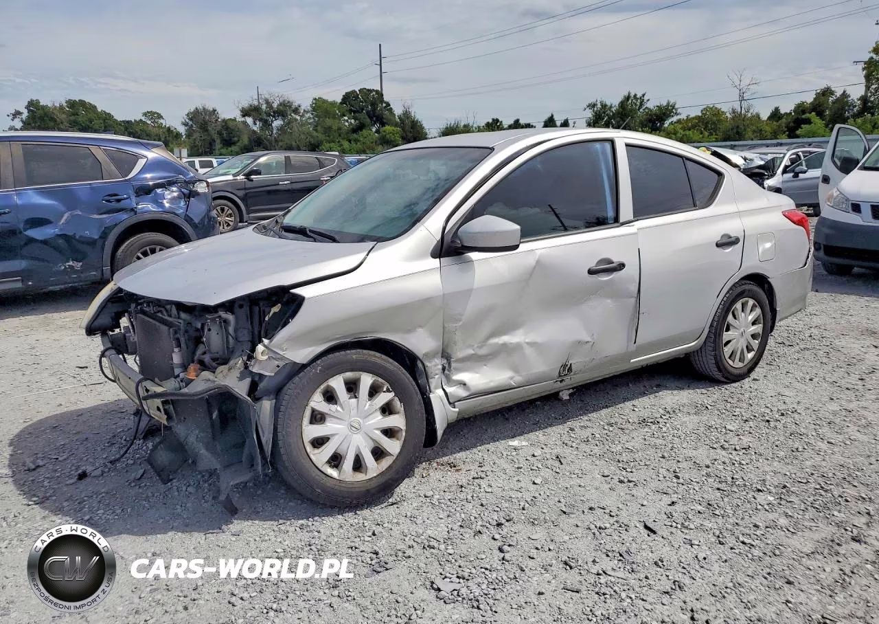 2016 Nissan Versa 1.6 S