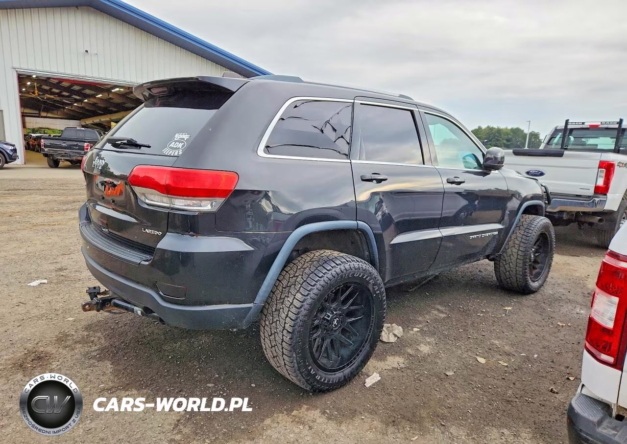 2014 Jeep Grand Cherokee Laredo VIN:1C4RJFAGXEC269390 - 3
