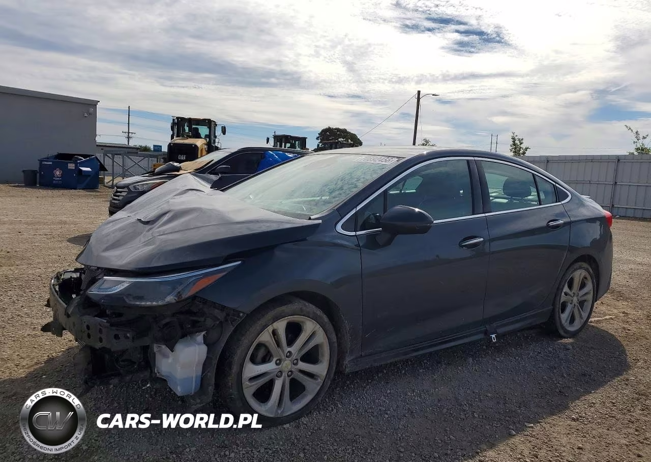 2017 Chevrolet Cruze Premier VIN:1G1BF5SM1H7121149 - 1