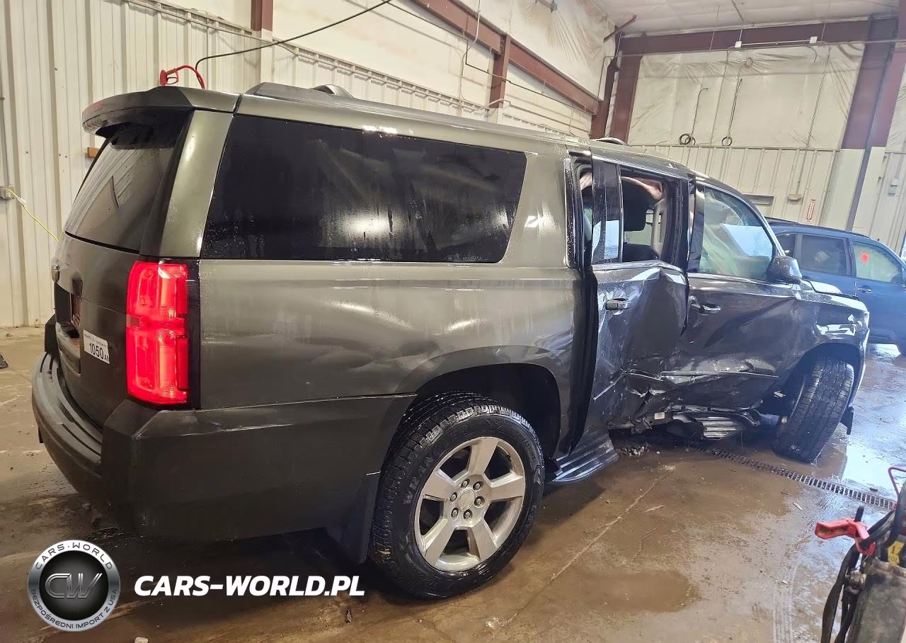 2019 Chevrolet Suburban K1500 Ls VIN:1GNSKGEC8KR273174 - 3