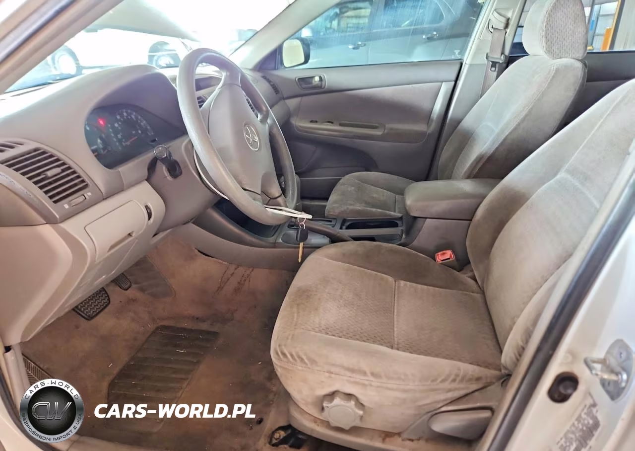 2002 Toyota Camry Le VIN:4T1BE32K02U078070 - 7