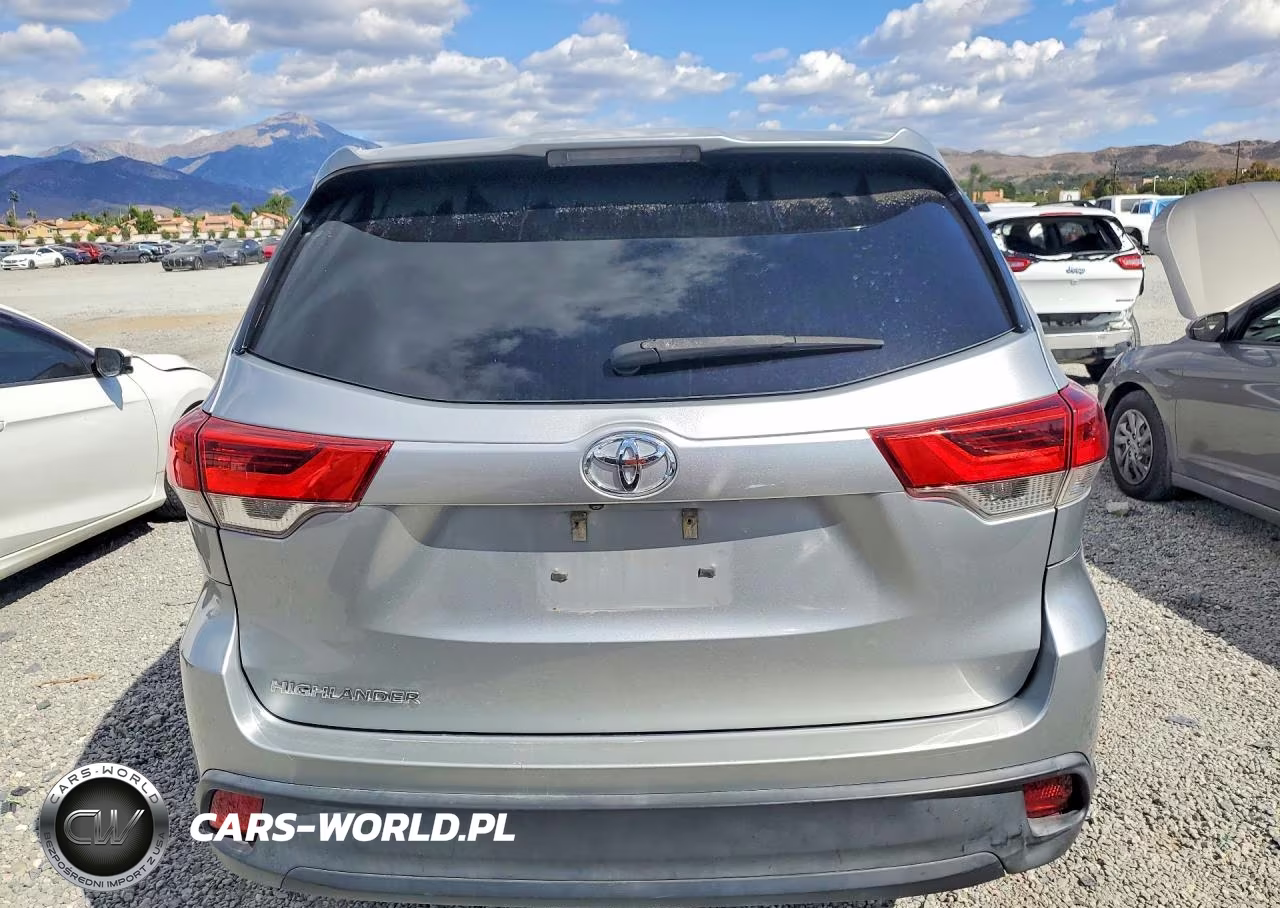 2017 Toyota Highlander Le VIN:5TDZARFH3HS024257 - 6