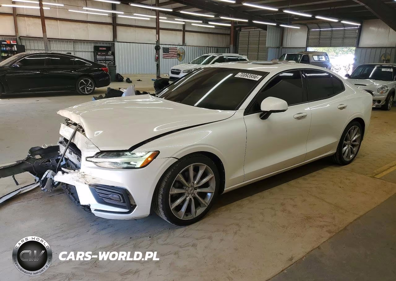 2020 Volvo S60 T5 Momentum VIN:7JR102FK3LG045679 - 1