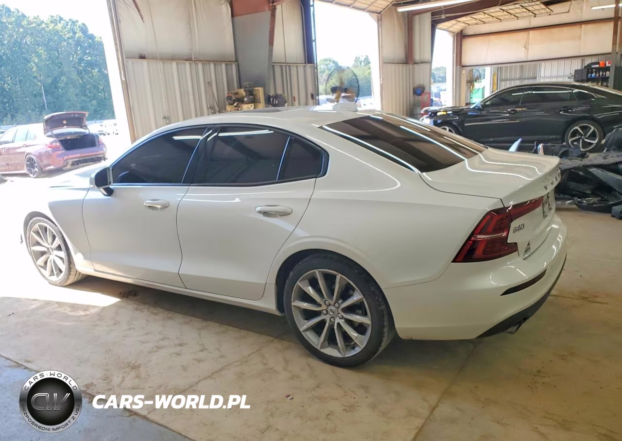 2020 Volvo S60 T5 Momentum VIN:7JR102FK3LG045679 - 2
