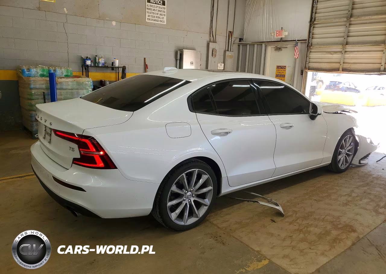 2020 Volvo S60 T5 Momentum VIN:7JR102FK3LG045679 - 3