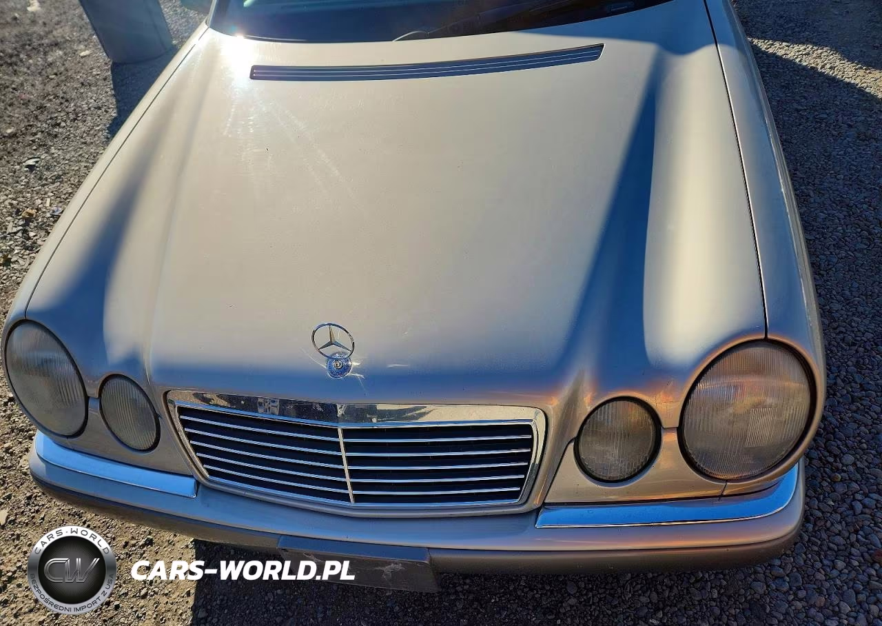 1996 Mercedes-Benz E 320 VIN:WDBJF55F0TJ023370 - 11