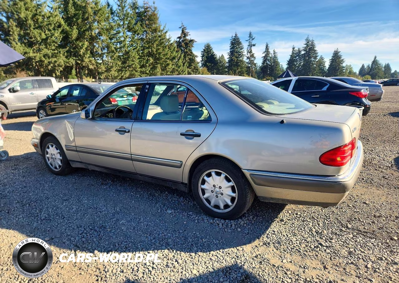 1996 Mercedes-Benz E 320 VIN:WDBJF55F0TJ023370 - 2