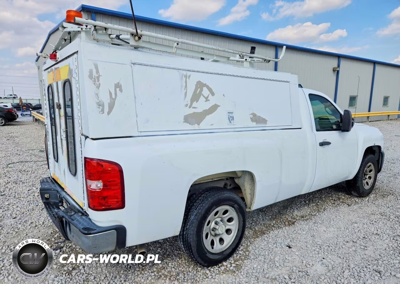 2008 Chevrolet Silverado C1500 VIN:1GCEC14X18Z146196 - 3