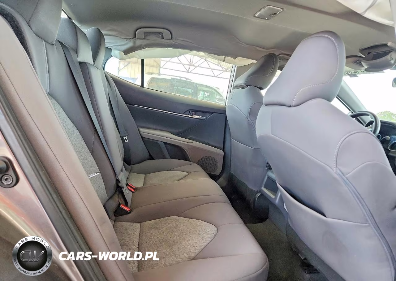 2022 Toyota Camry Le VIN:4T1C11AK7NU676425 - 10