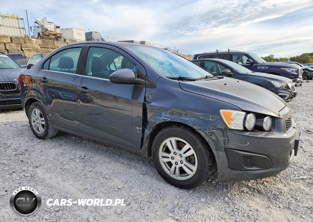 2013 Chevrolet Sonic Lt VIN:1G1JC5SH4D4170560 - 4