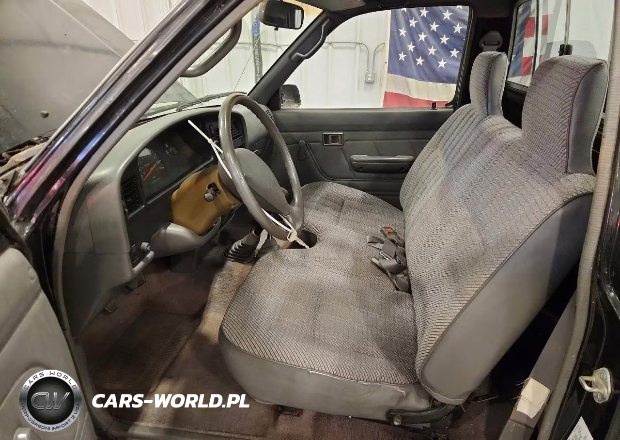 1992 Toyota Pickup Deluxe VIN:JT4RN01P3N0030184 - 7