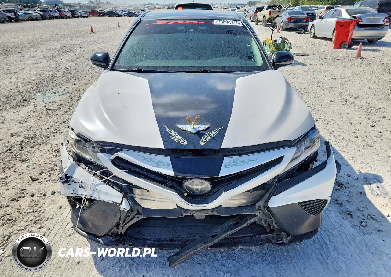 2018 Toyota Camry Se VIN:4T1B11HKXJU596323 - 5