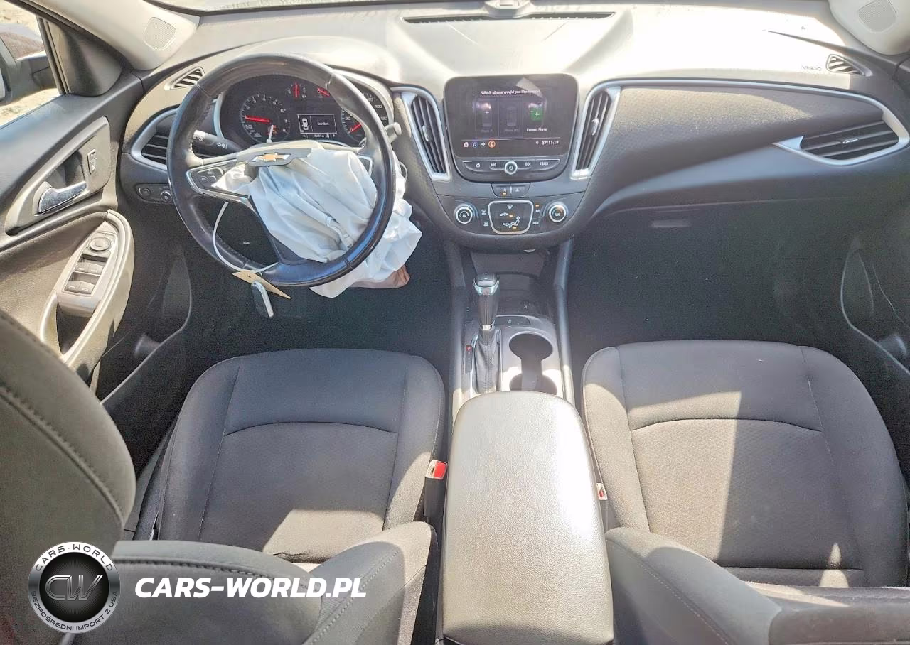 2020 Chevrolet Malibu Rs VIN:1G1ZG5ST2LF141119 - 8