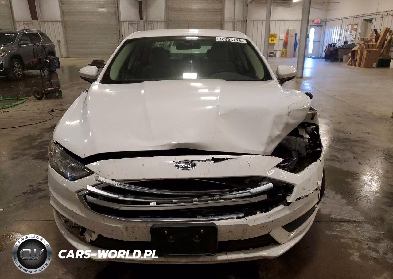 2018 Ford Fusion S Hybrid VIN:3FA6P0UU5JR122721 - 5