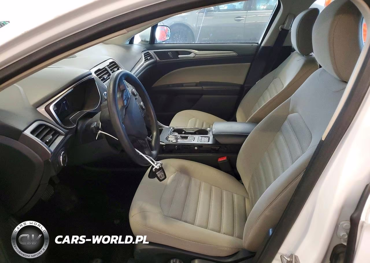 2018 Ford Fusion S Hybrid VIN:3FA6P0UU5JR122721 - 7