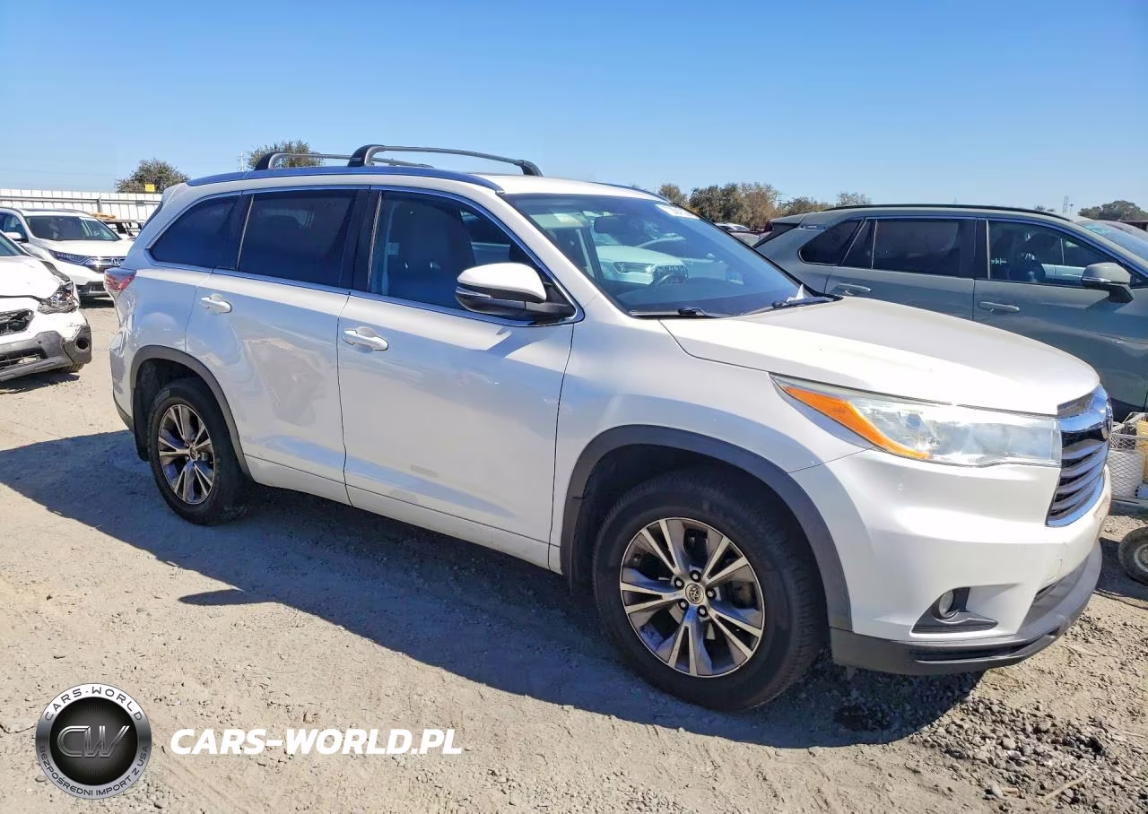 2014 Toyota Highlander Xle VIN:5TDJKRFH8ES031369 - 4