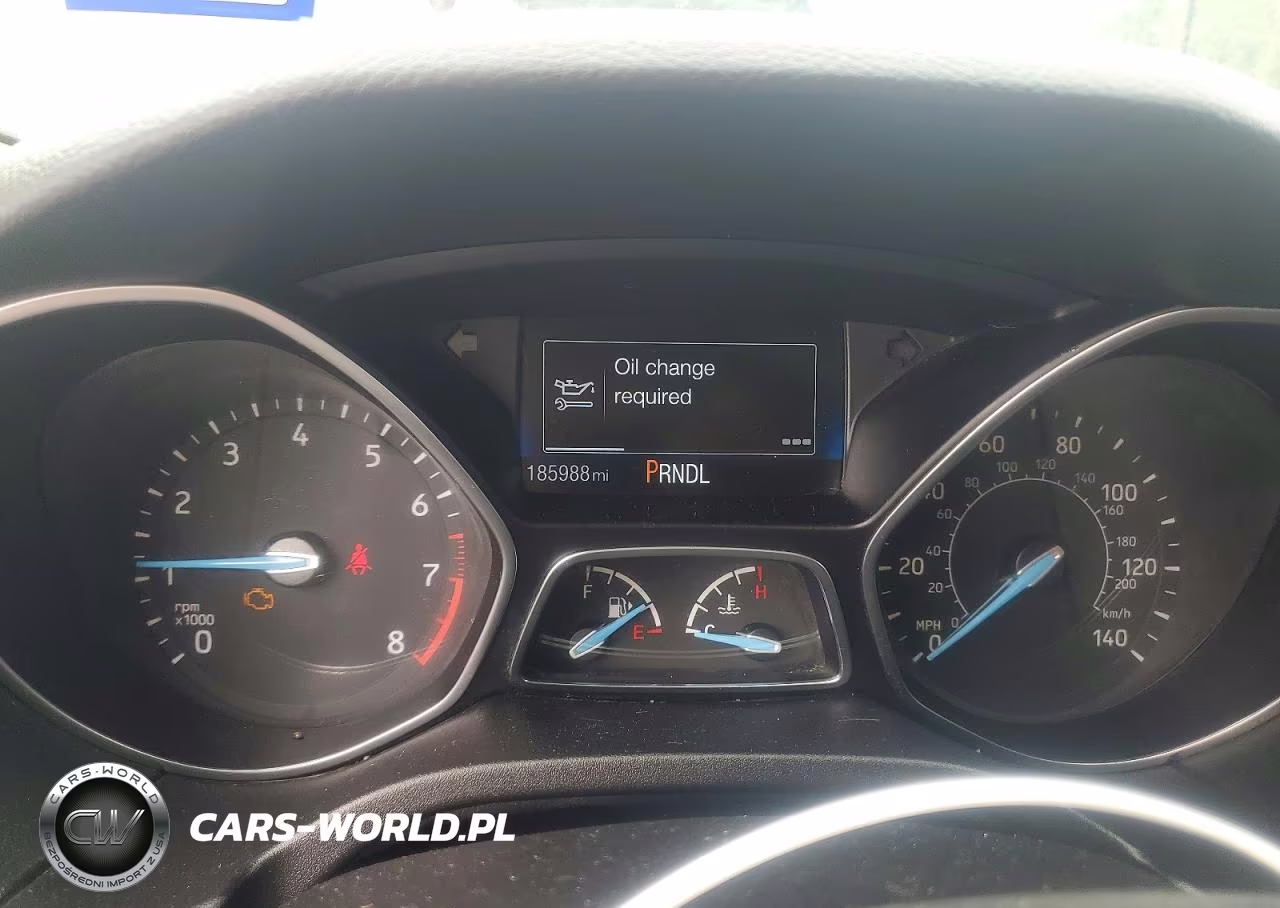 2015 Ford Focus Se VIN:1FADP3F27FL323773 - 9