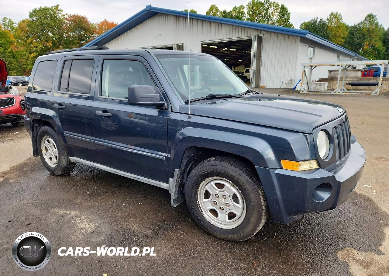 2008 Jeep Patriot Sport VIN:1J8FT28WX8D721848 - 4