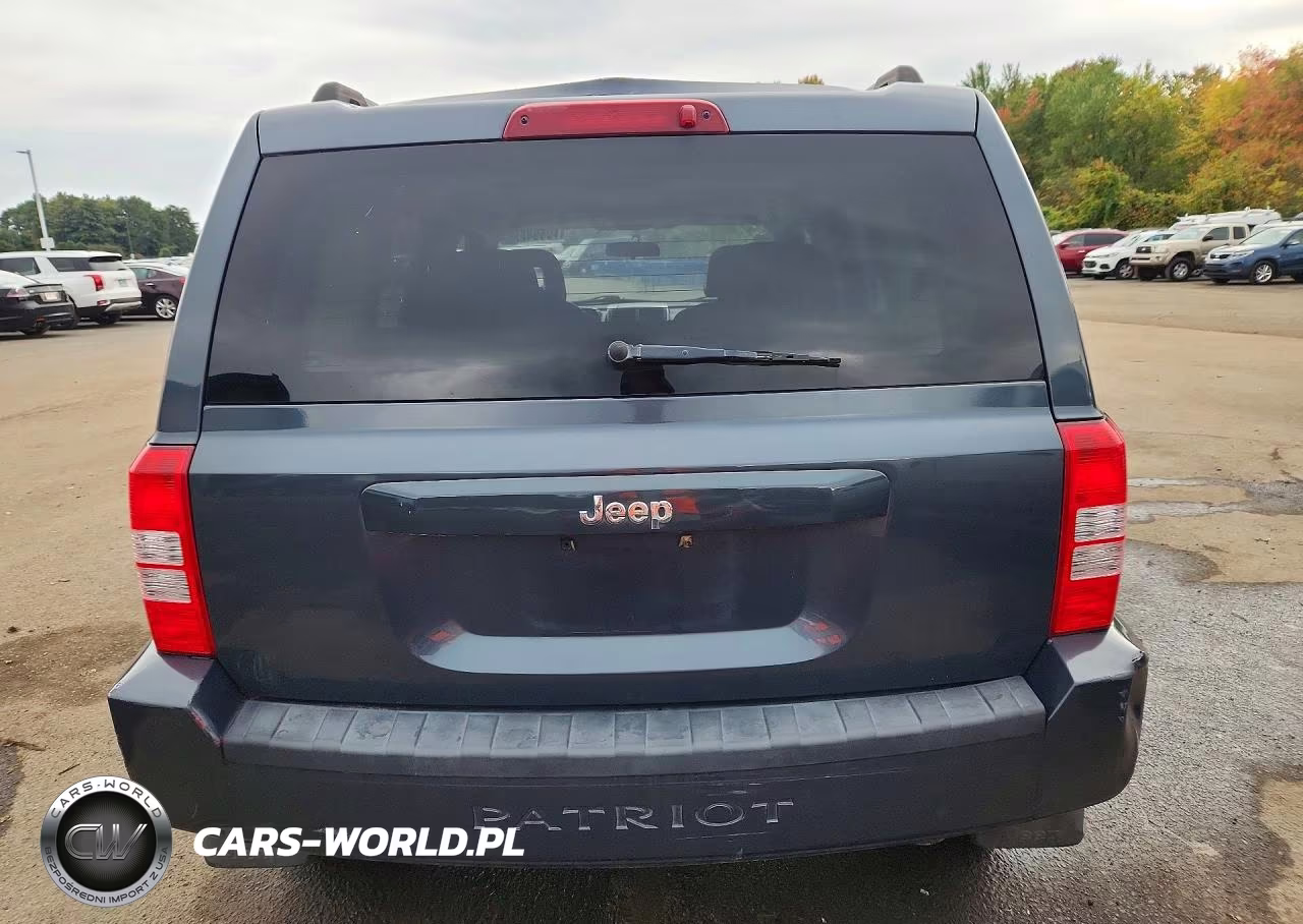 2008 Jeep Patriot Sport VIN:1J8FT28WX8D721848 - 6