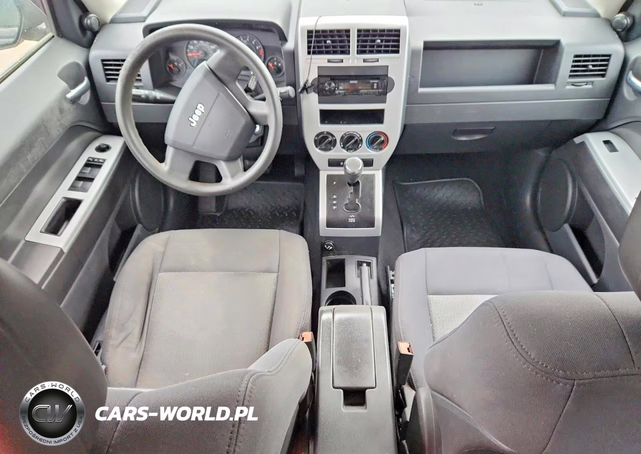 2008 Jeep Patriot Sport VIN:1J8FT28WX8D721848 - 8