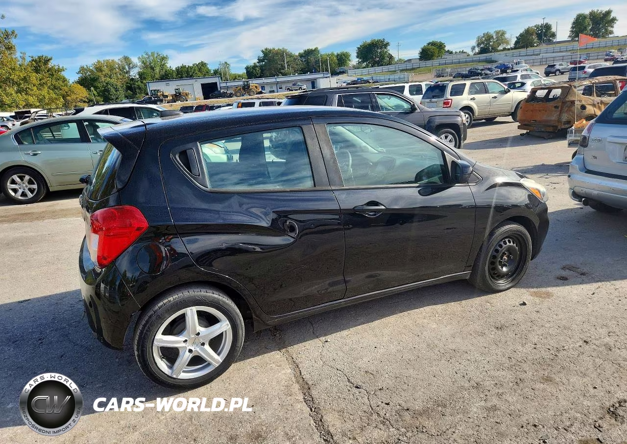 2020 Chevrolet Spark 1Lt VIN:KL8CD6SA5LC448403 - 3