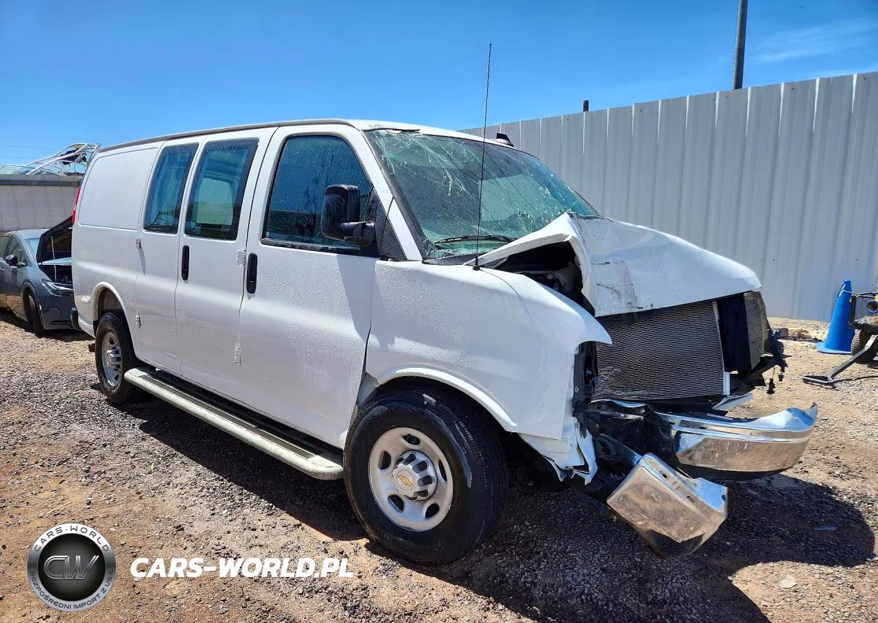 2025 Chevrolet Express G2500 VIN:1GCWGAFP8S1225540 - 4